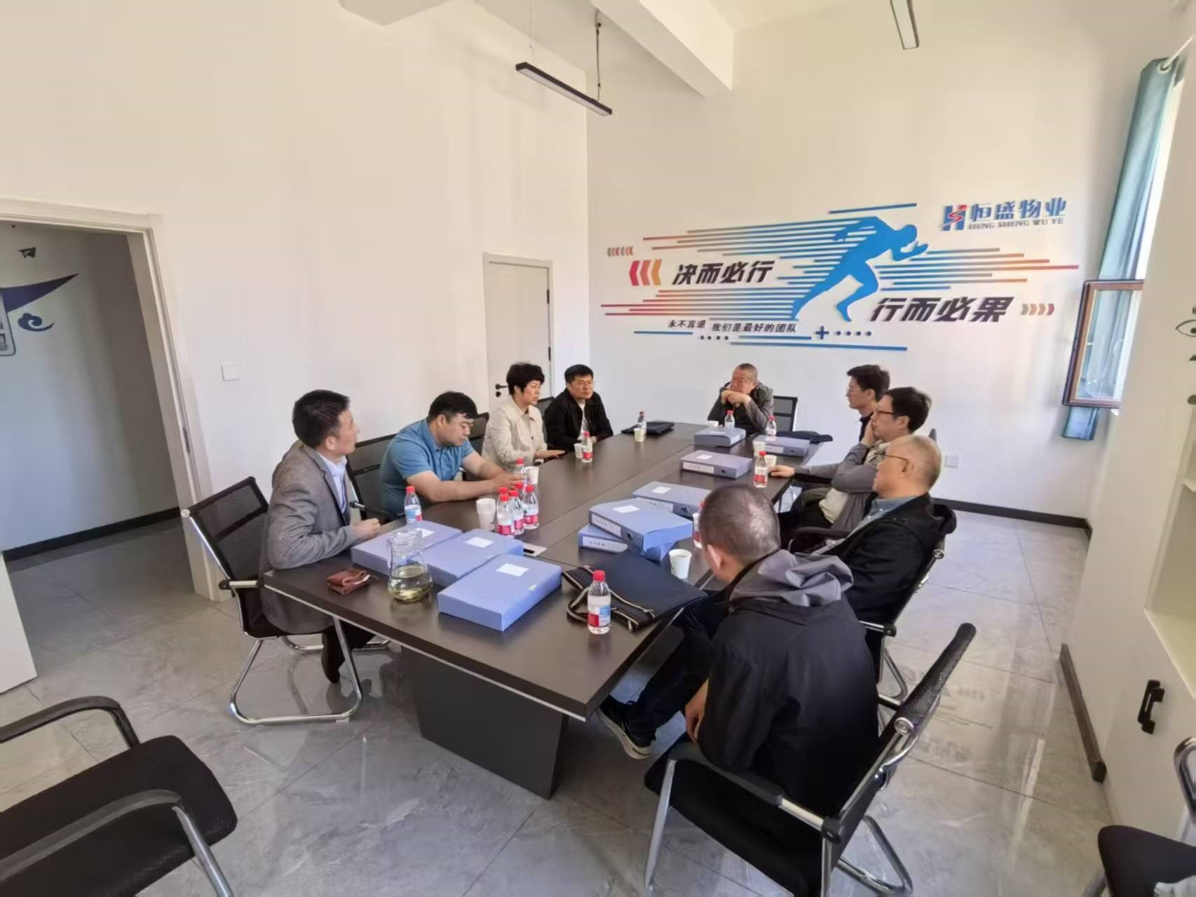 自治区保交楼调研单位走进曦隆国宸小区 考察优秀经验助力全区房地产市场稳健发展